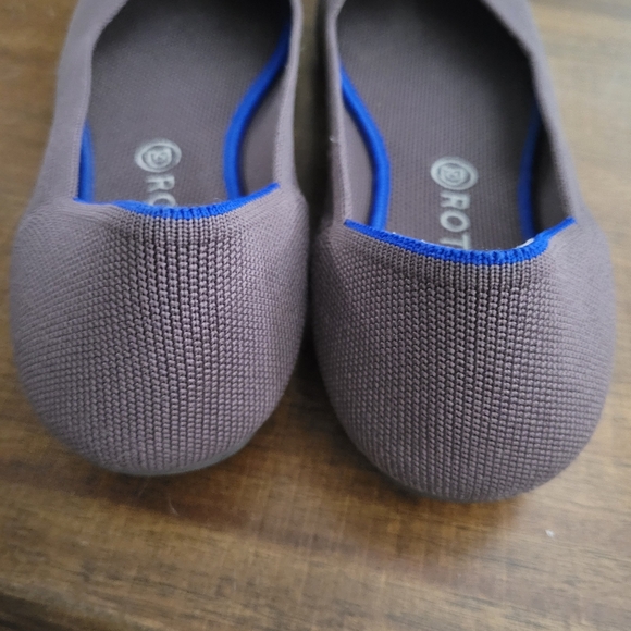 Rothy's Round Toe Taupe Flats SZ 12 - Picture 3 of 3